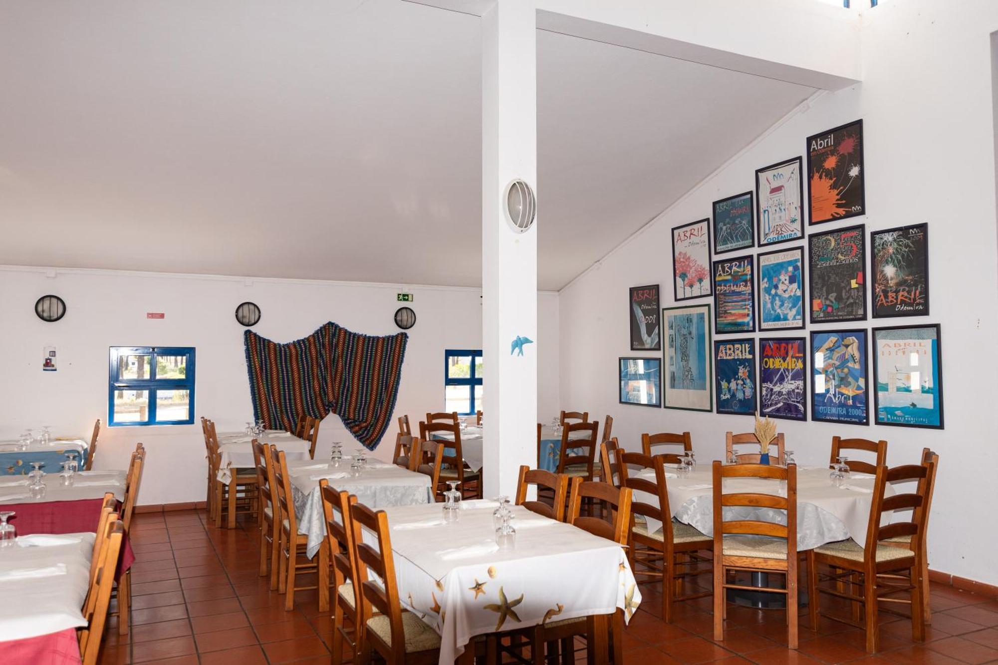 Hotel Parque De Campismo Orbitur Sitava Milfontes Malhadinhas Esterno foto